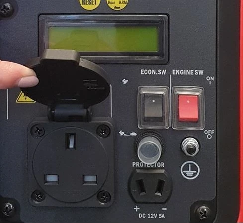 Cobra IG20SI 2KW 4-Stroke Petrol Generator - Image 2