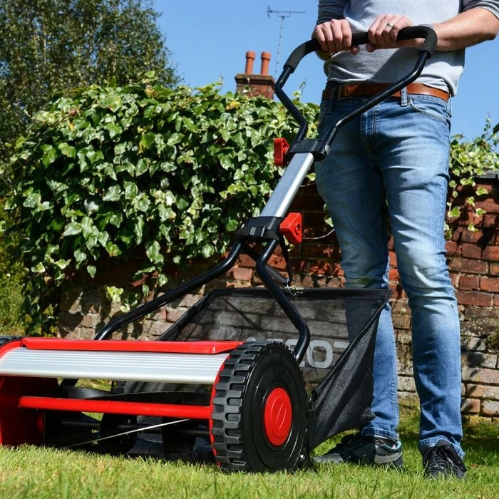 Cobra HM381 Hand Push Cylinder Lawn Mower - Image 2