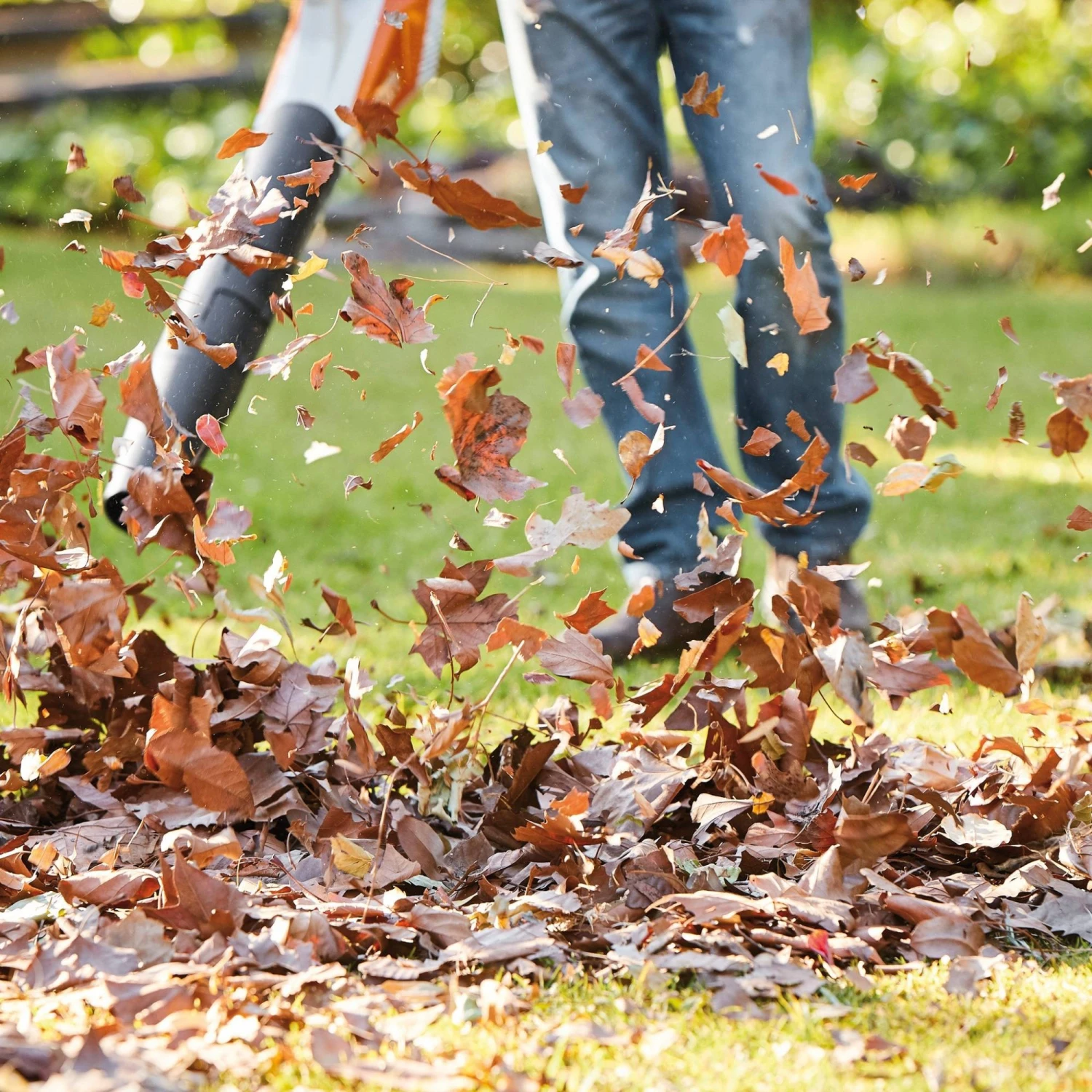 Stihl BGA 57 Boxset (1 X Shell, 1 X AK20 Battery, 1 X AL101 Charger) - Image 3