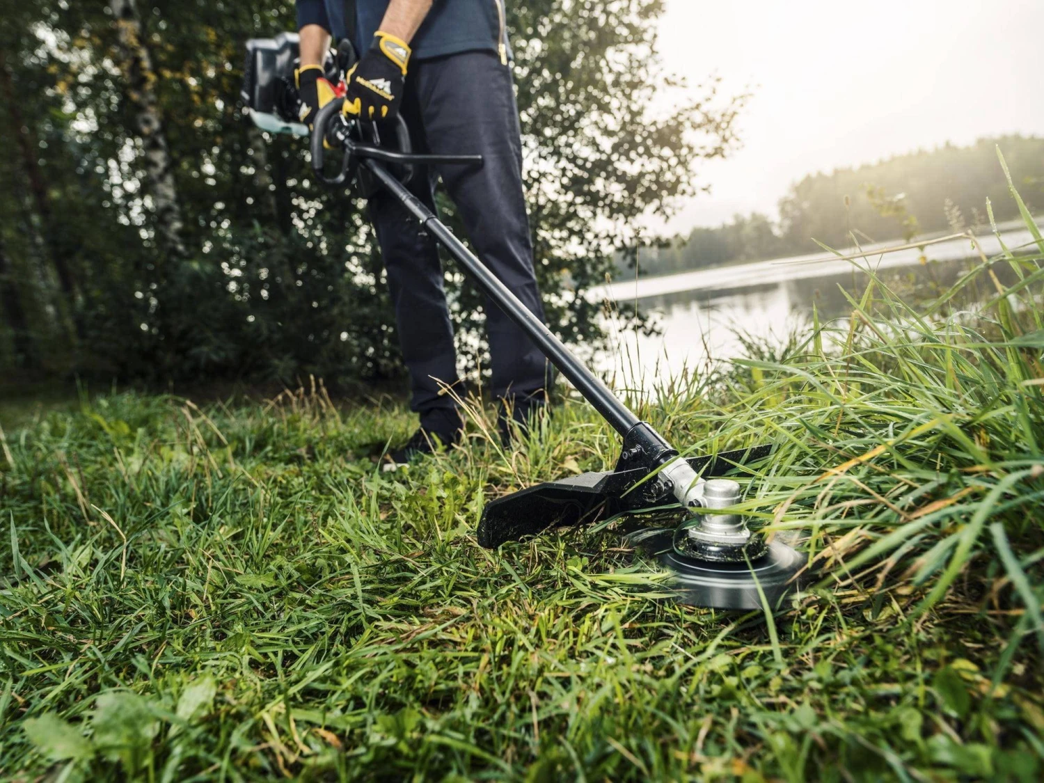 Mcculloch B33 PS Petrol 4 In 1 Kit - Image 3